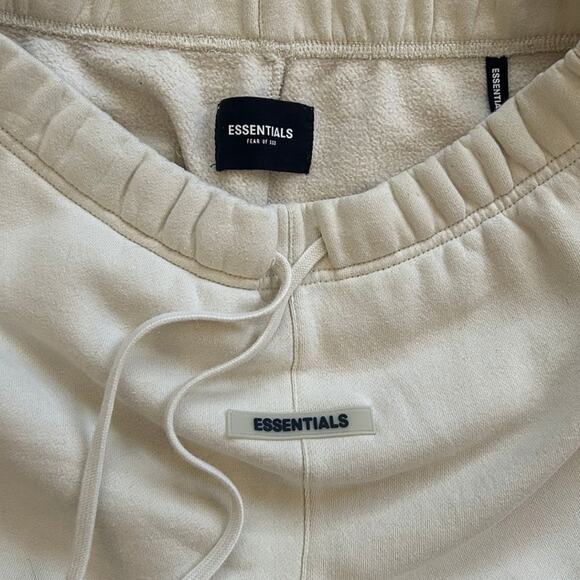 Fear of God Essentials Cream Sweatpants Small | Minimal Logo Fleece Joggers - Picture 3 of 6